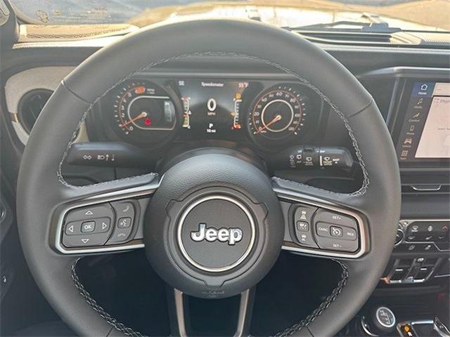 new 2025 Jeep Wrangler car, priced at $41,652