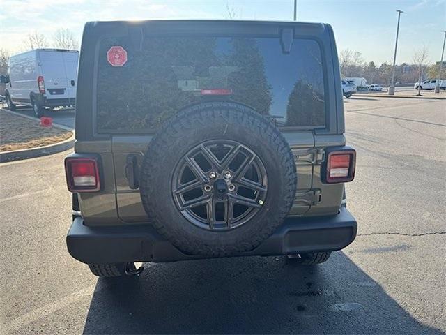 new 2025 Jeep Wrangler car, priced at $41,652