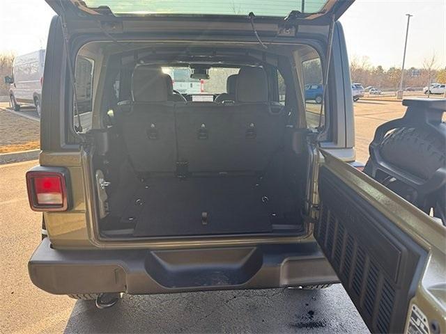 new 2025 Jeep Wrangler car, priced at $41,652
