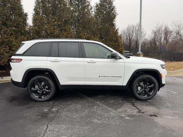 new 2025 Jeep Grand Cherokee car, priced at $47,401