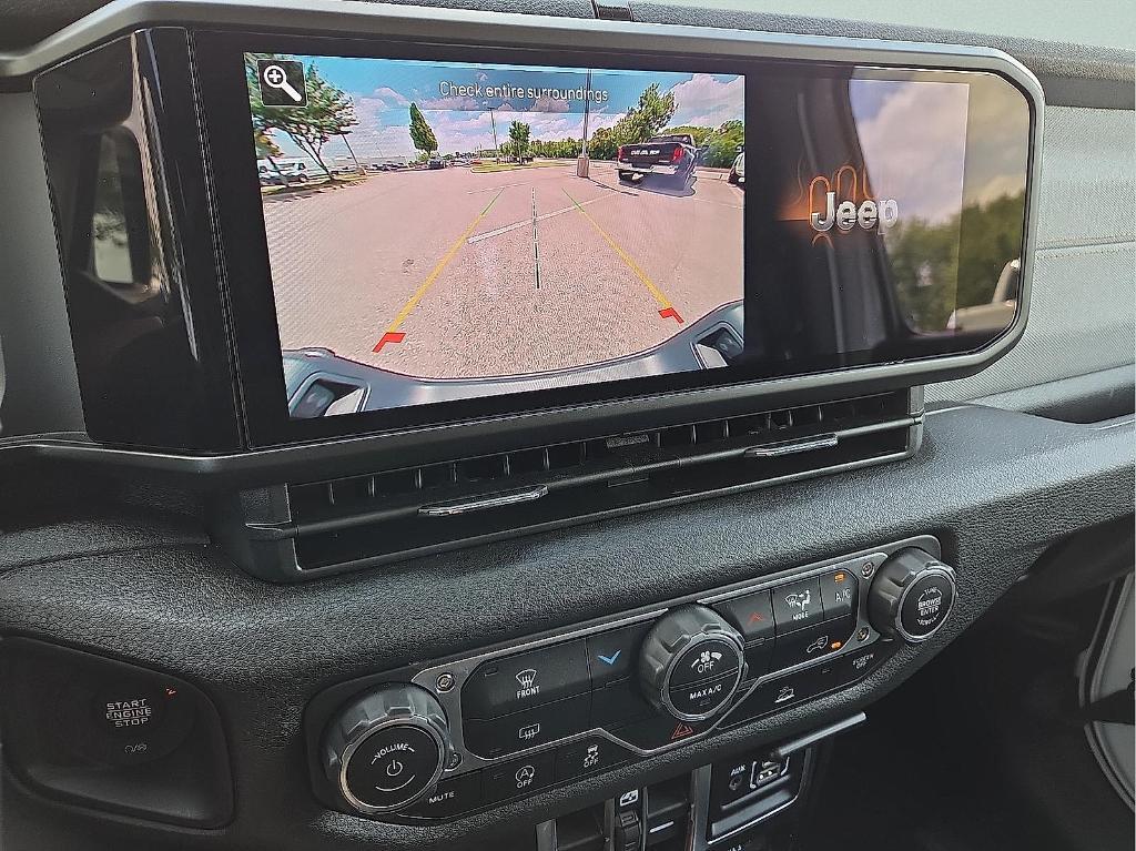 new 2025 Jeep Gladiator car, priced at $38,170