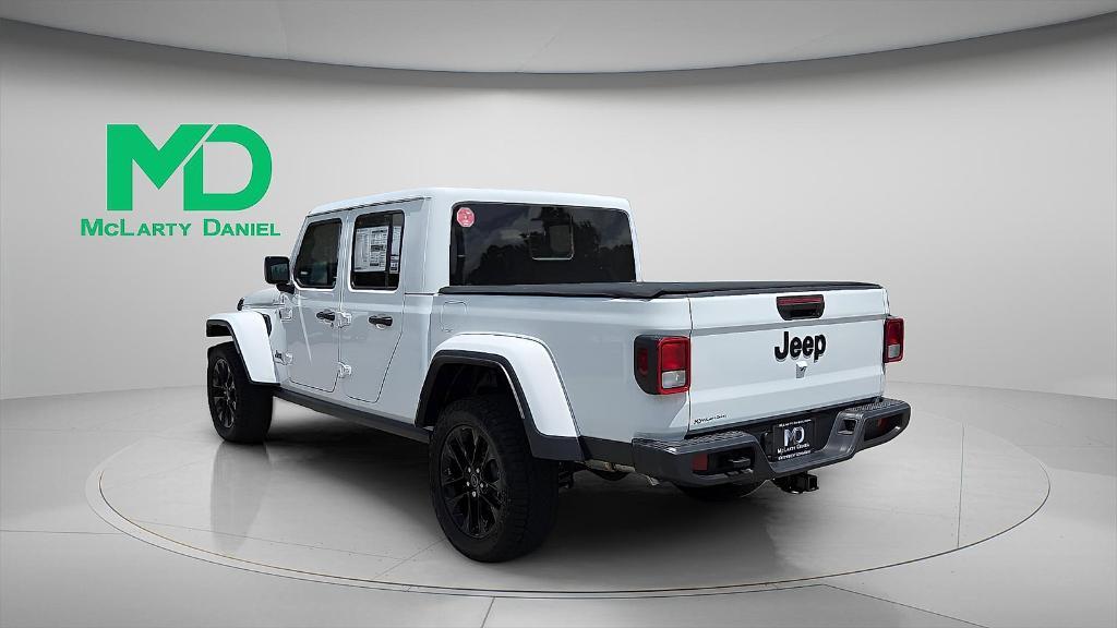 new 2025 Jeep Gladiator car, priced at $38,170