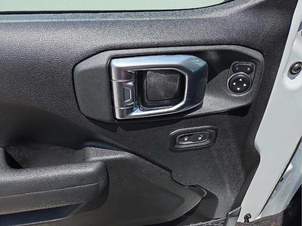 new 2025 Jeep Gladiator car, priced at $38,170