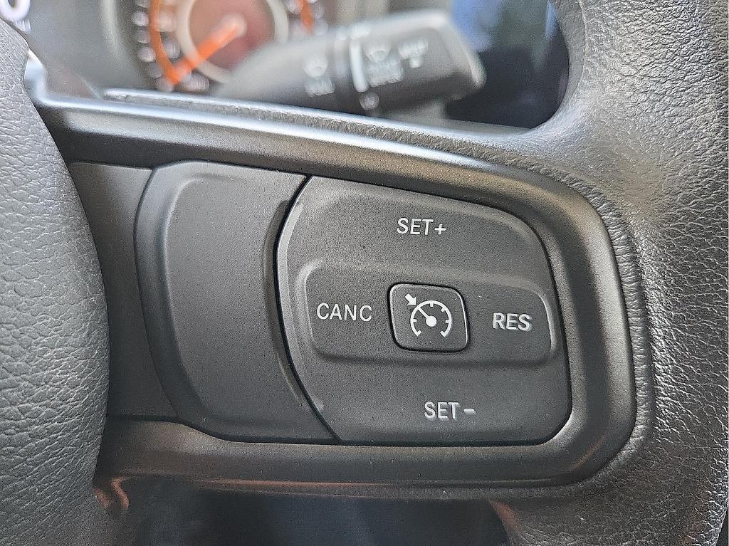 new 2025 Jeep Gladiator car, priced at $38,170