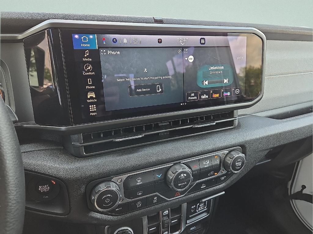 new 2025 Jeep Gladiator car, priced at $38,170