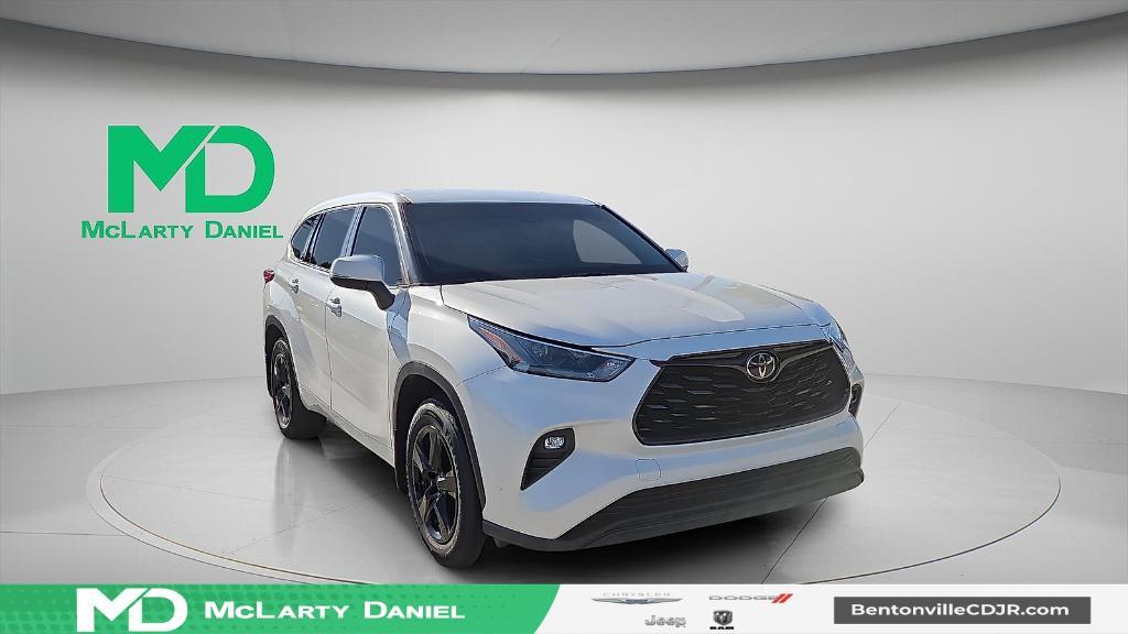 used 2021 Toyota Highlander car, priced at $24,990