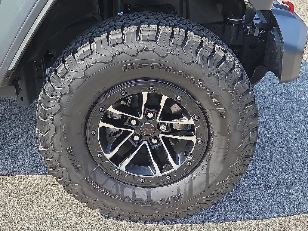 new 2025 Jeep Wrangler car, priced at $52,788