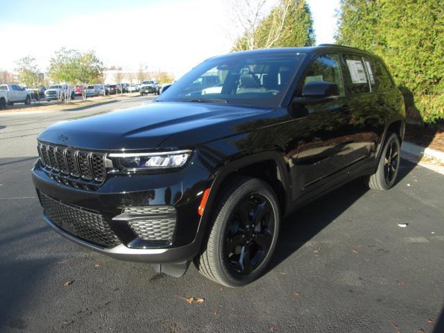 new 2025 Jeep Grand Cherokee car, priced at $41,437