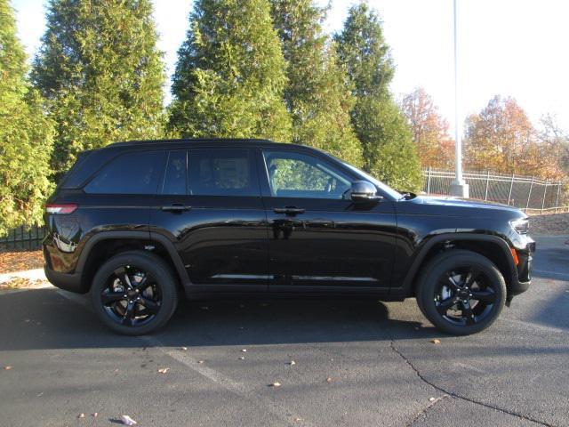 new 2025 Jeep Grand Cherokee car, priced at $41,437