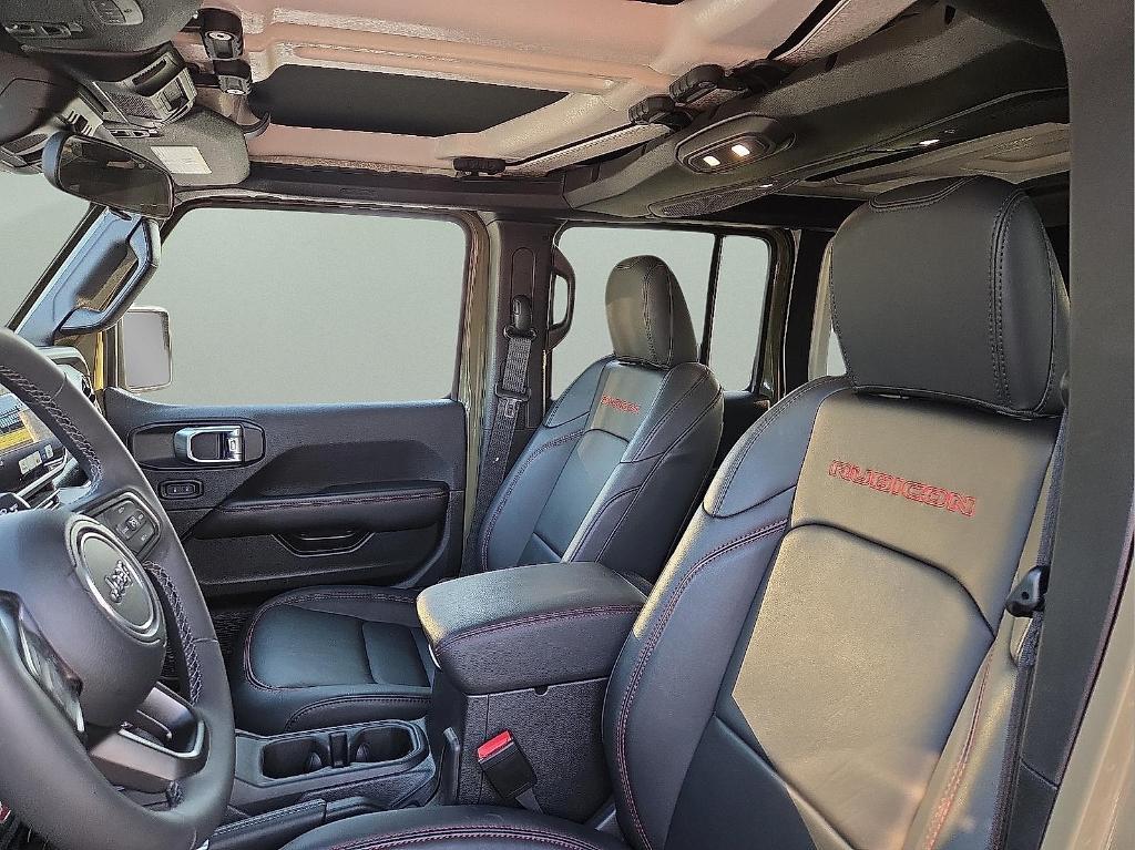 new 2025 Jeep Wrangler car, priced at $60,091