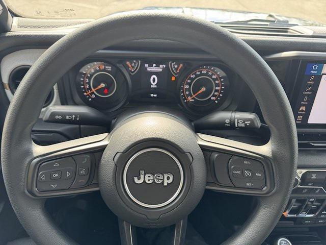 new 2025 Jeep Gladiator car, priced at $46,975