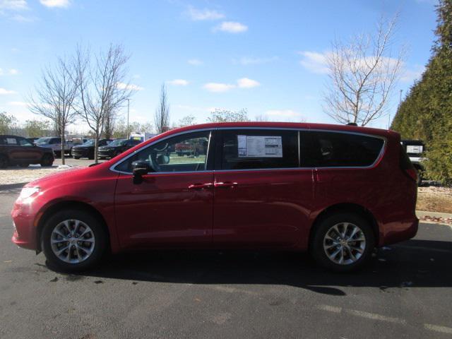 new 2025 Chrysler Pacifica car, priced at $45,490