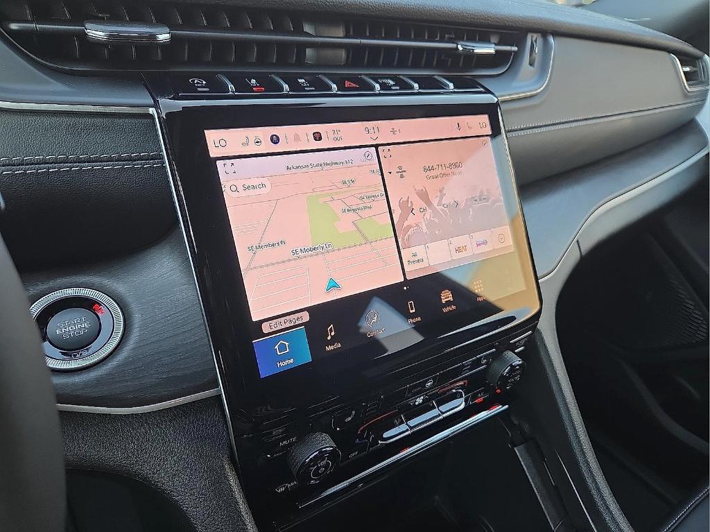 new 2025 Jeep Grand Cherokee car, priced at $46,090