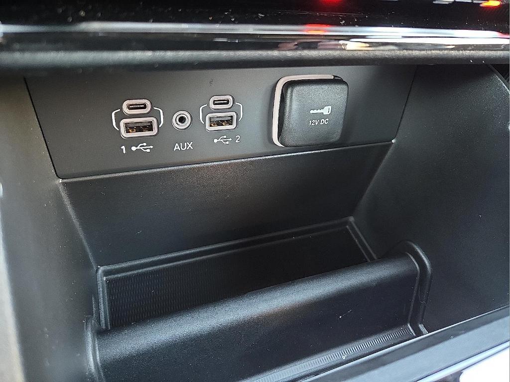 new 2025 Jeep Grand Cherokee car, priced at $46,090