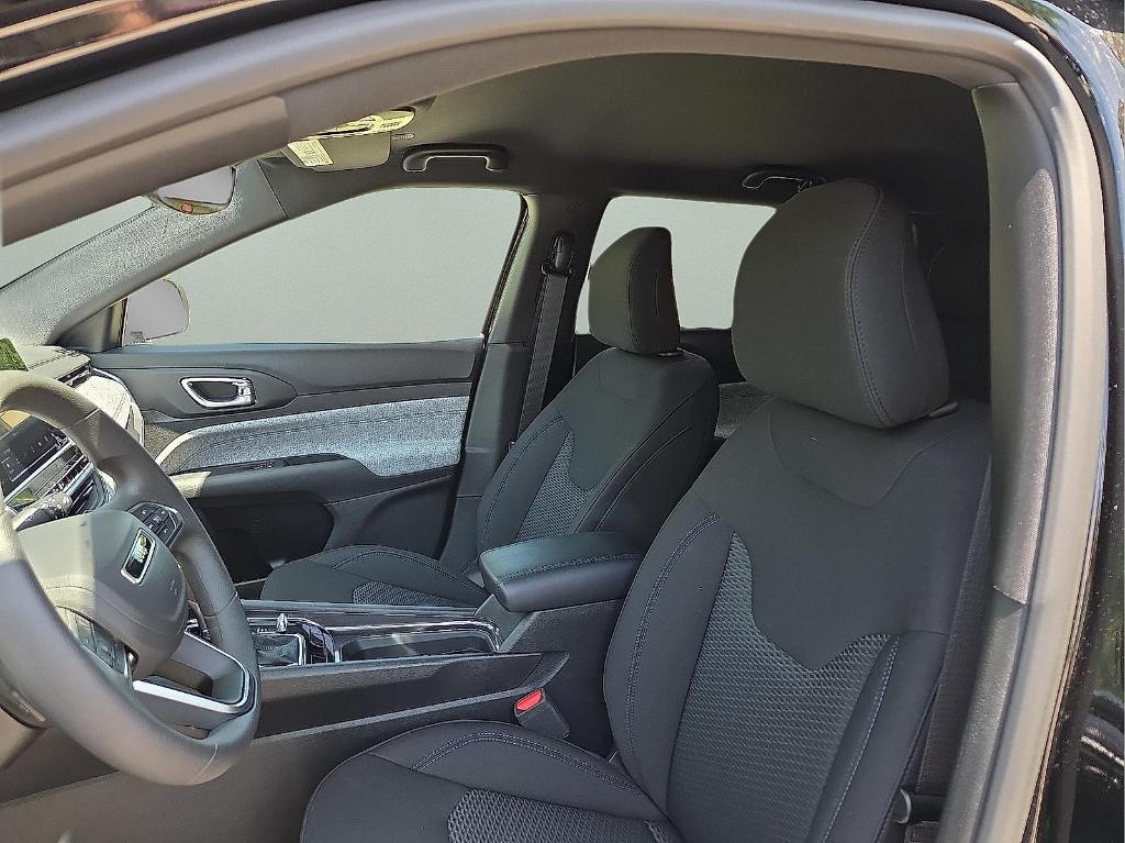 new 2025 Jeep Compass car, priced at $25,592