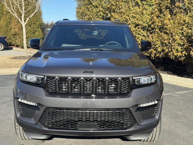 new 2025 Jeep Grand Cherokee car, priced at $50,172