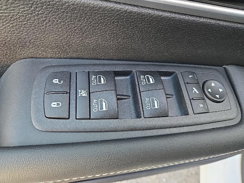 new 2026 Chrysler Pacifica car, priced at $48,874