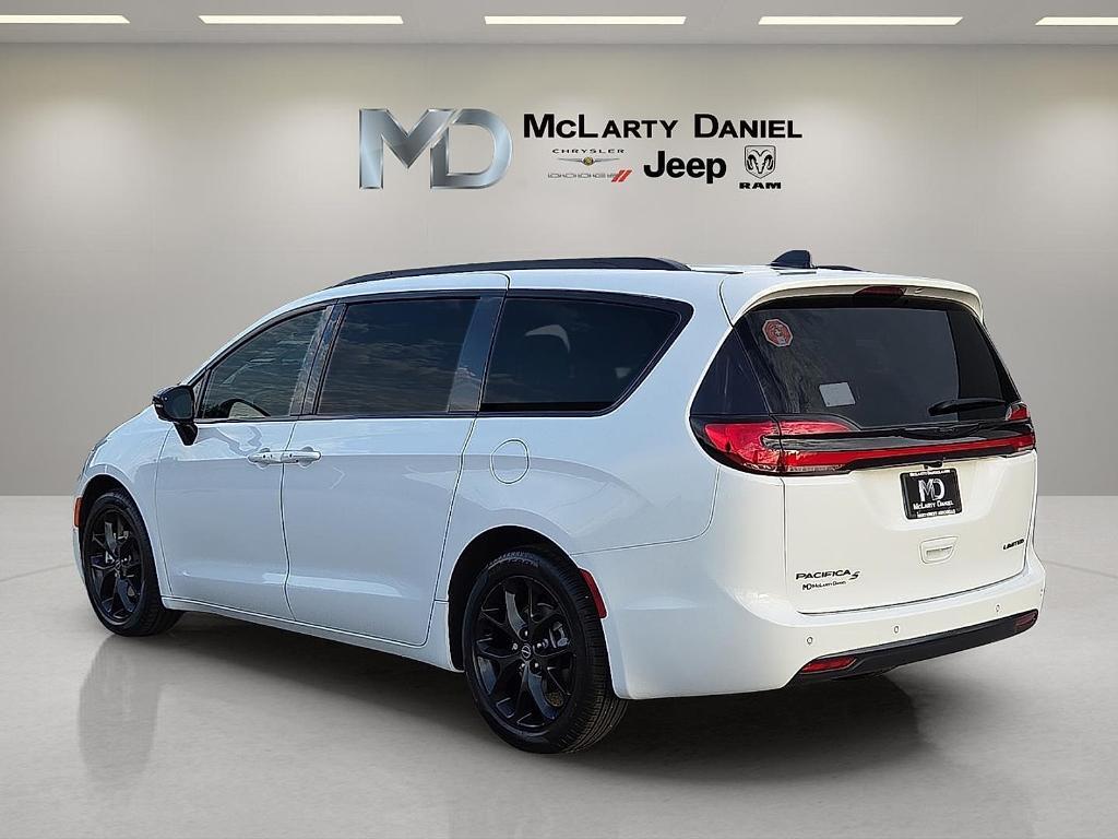 new 2026 Chrysler Pacifica car, priced at $48,874