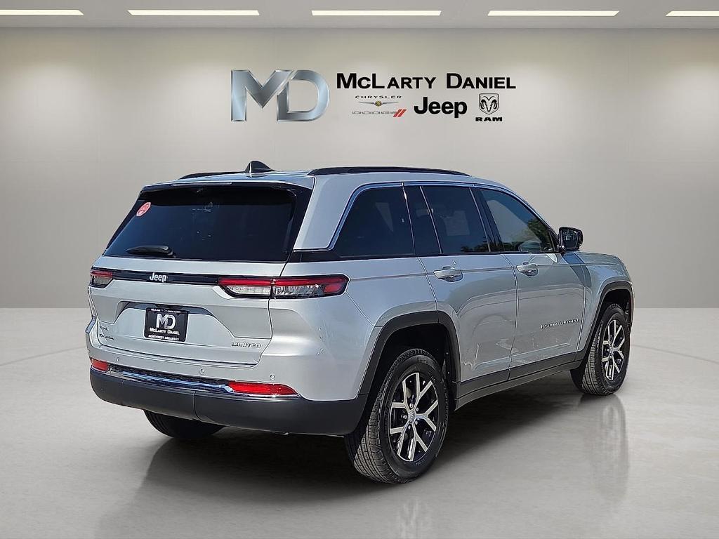 new 2025 Jeep Grand Cherokee car, priced at $46,366