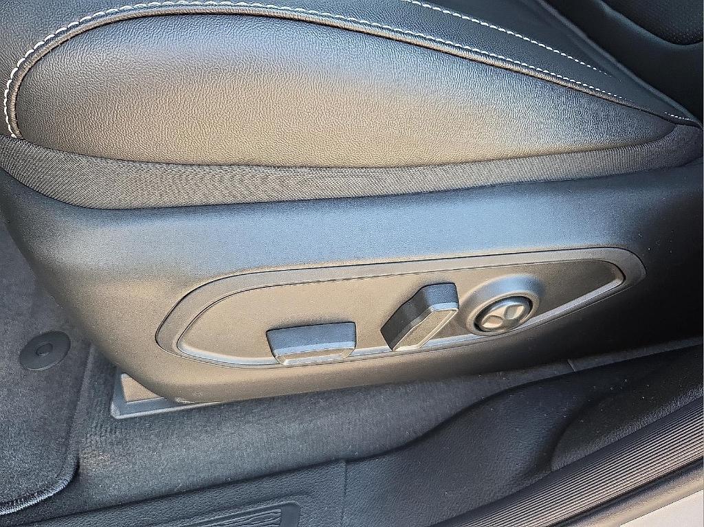 new 2025 Jeep Grand Cherokee car, priced at $46,366