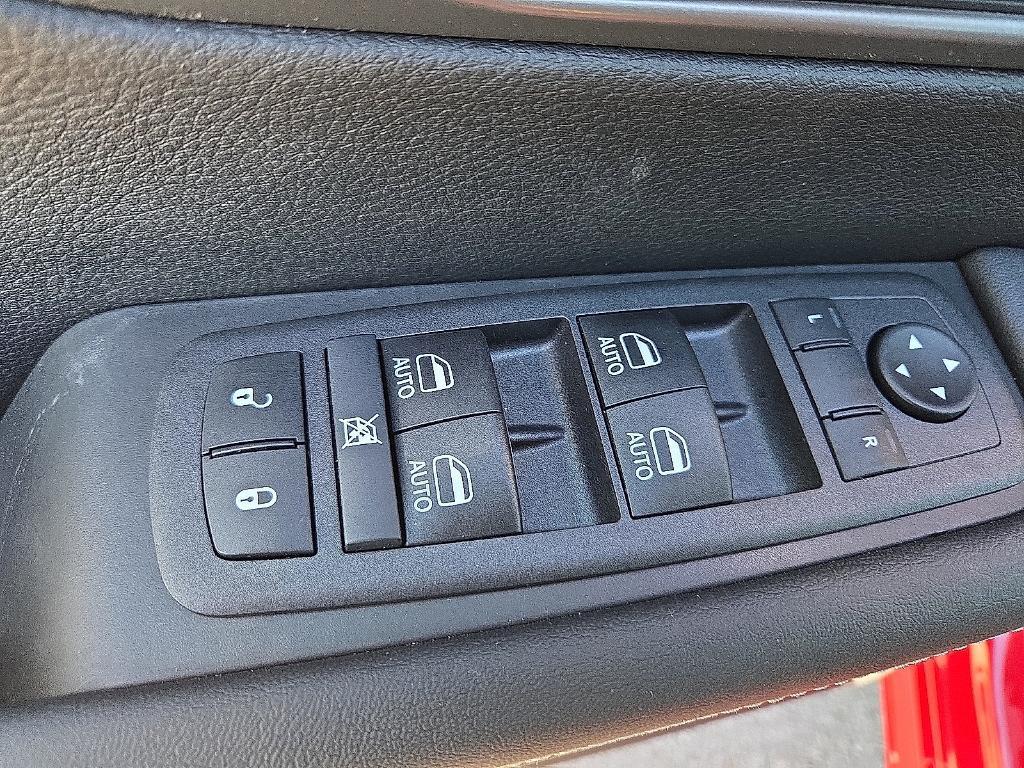 new 2026 Chrysler Pacifica car, priced at $43,416