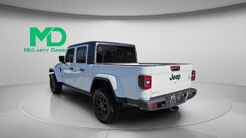 new 2025 Jeep Gladiator car, priced at $45,859