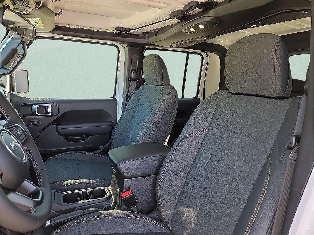 new 2025 Jeep Gladiator car, priced at $45,859