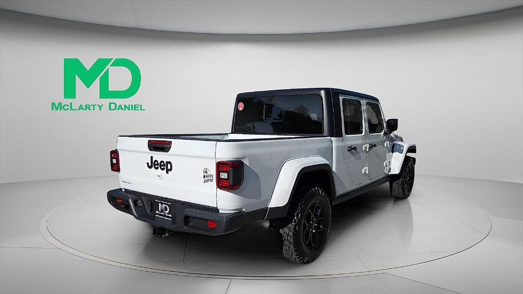 new 2025 Jeep Gladiator car, priced at $45,859