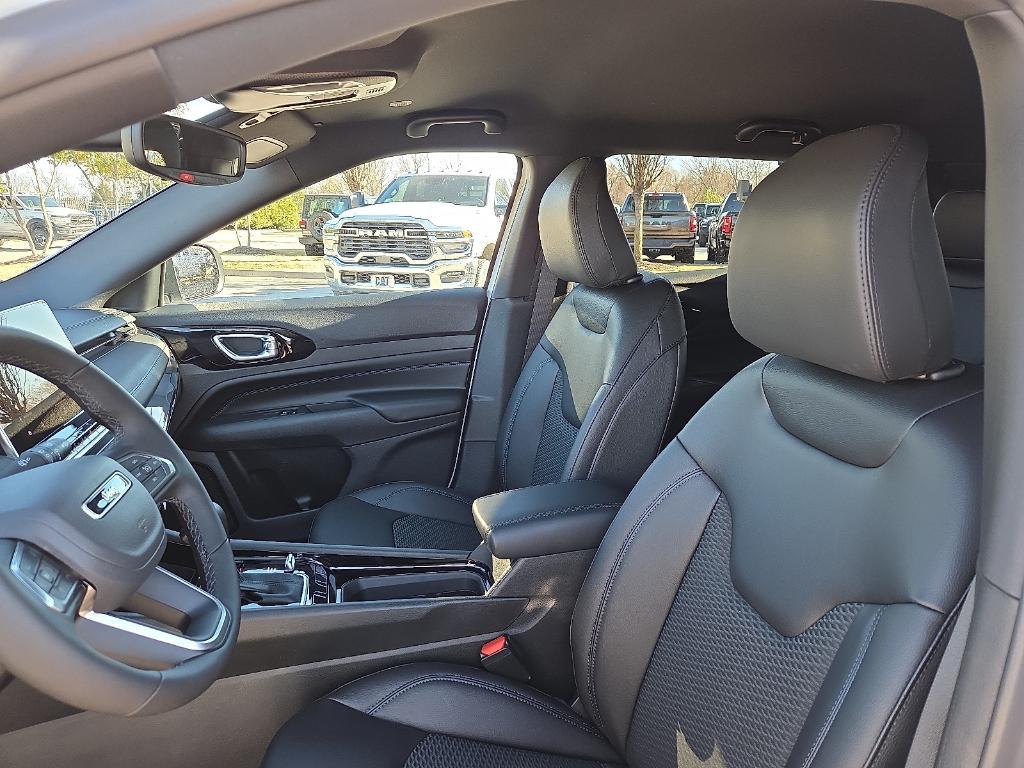 new 2026 Jeep Compass car, priced at $31,025