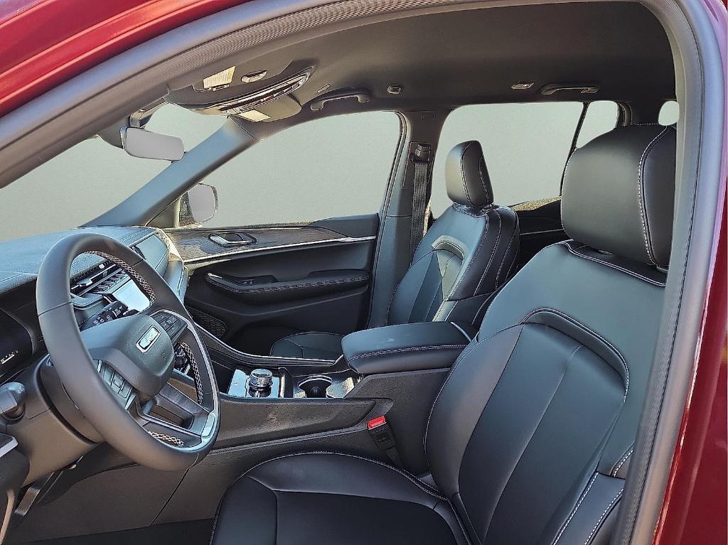 new 2025 Jeep Grand Cherokee car, priced at $41,846