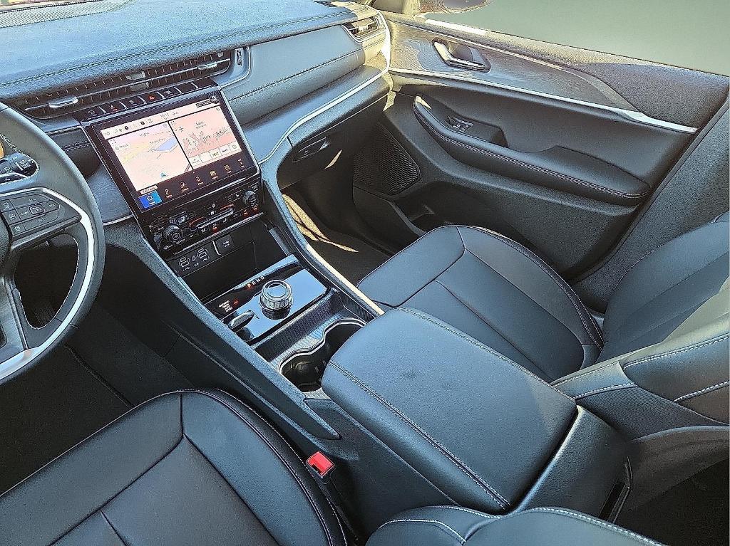 new 2025 Jeep Grand Cherokee car, priced at $41,846