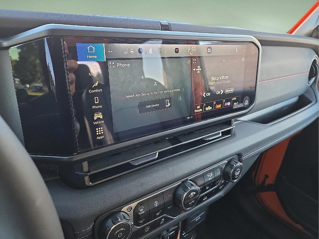 new 2025 Jeep Gladiator car, priced at $47,641