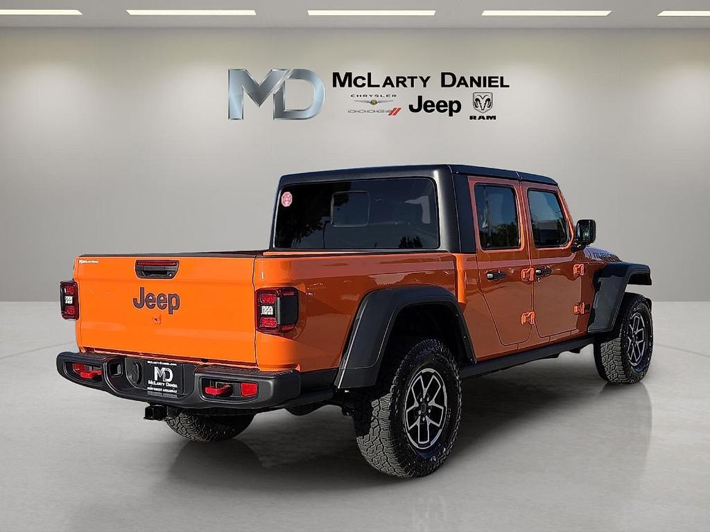 new 2025 Jeep Gladiator car, priced at $47,641