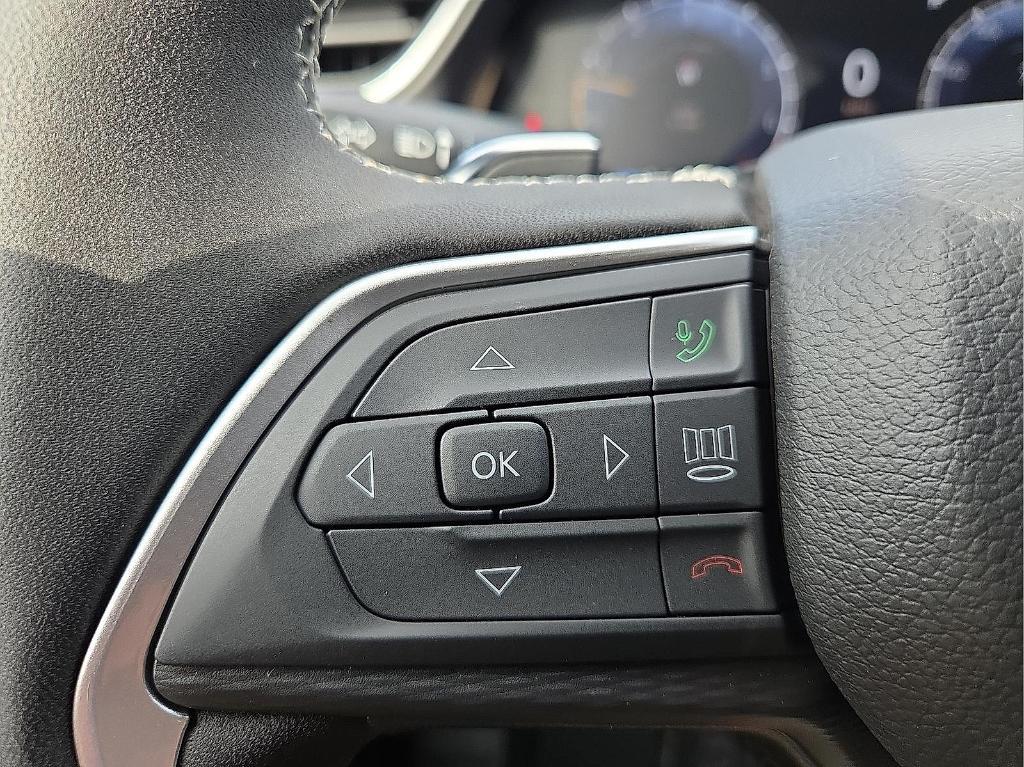 new 2025 Jeep Grand Cherokee car, priced at $39,003