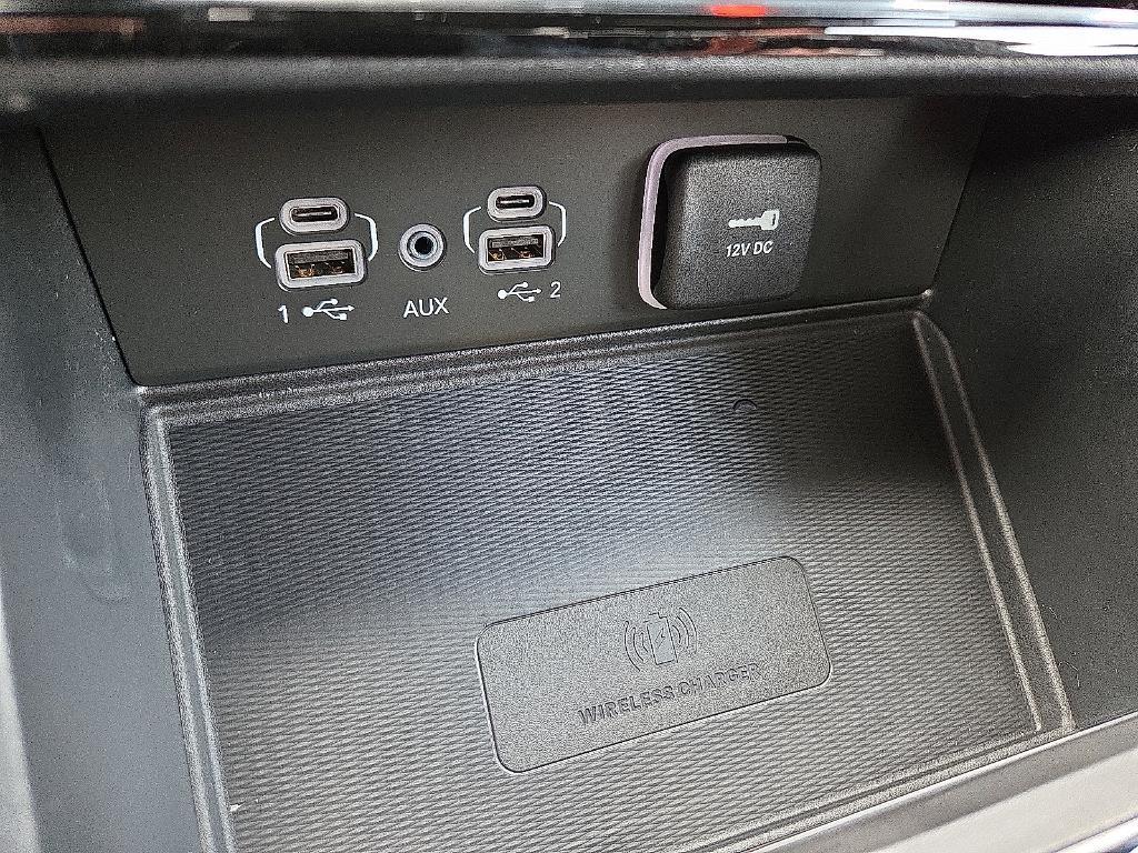 new 2025 Jeep Grand Cherokee car, priced at $39,003