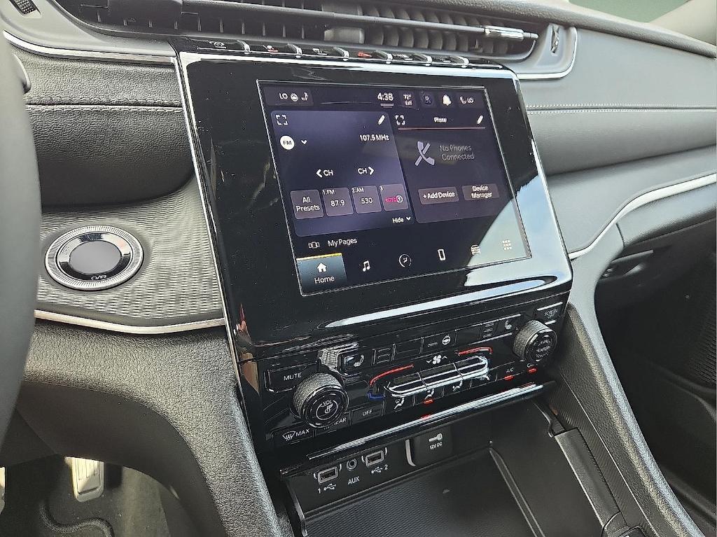 new 2025 Jeep Grand Cherokee car, priced at $39,003