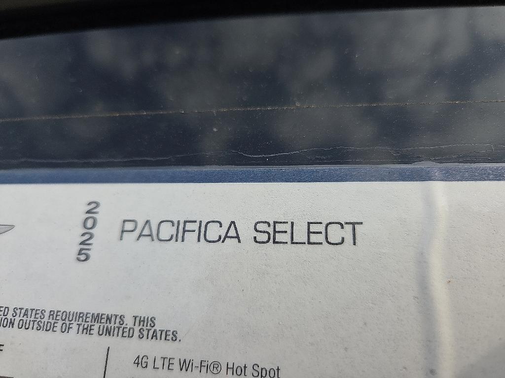 new 2025 Chrysler Pacifica car, priced at $36,847