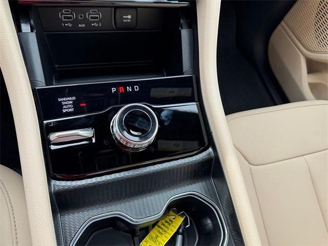 new 2025 Jeep Grand Cherokee car, priced at $44,084