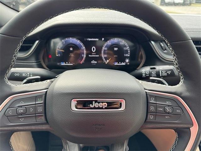 new 2025 Jeep Grand Cherokee car, priced at $44,084