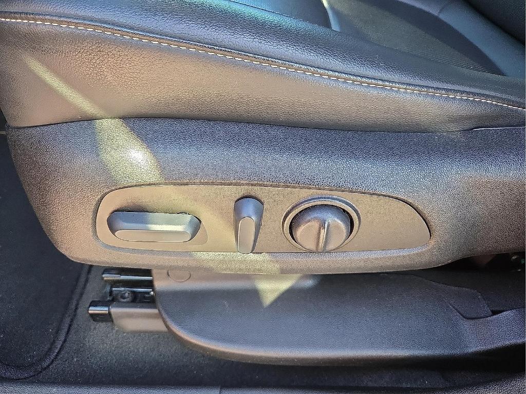 used 2023 GMC Acadia car, priced at $26,030