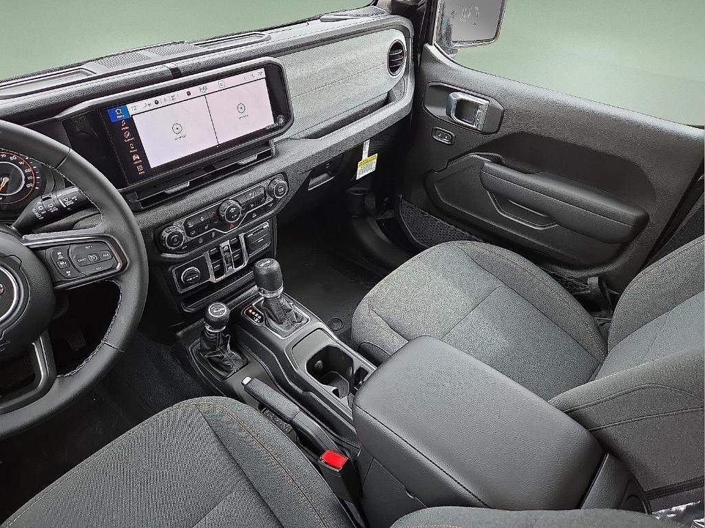new 2025 Jeep Wrangler car, priced at $40,061