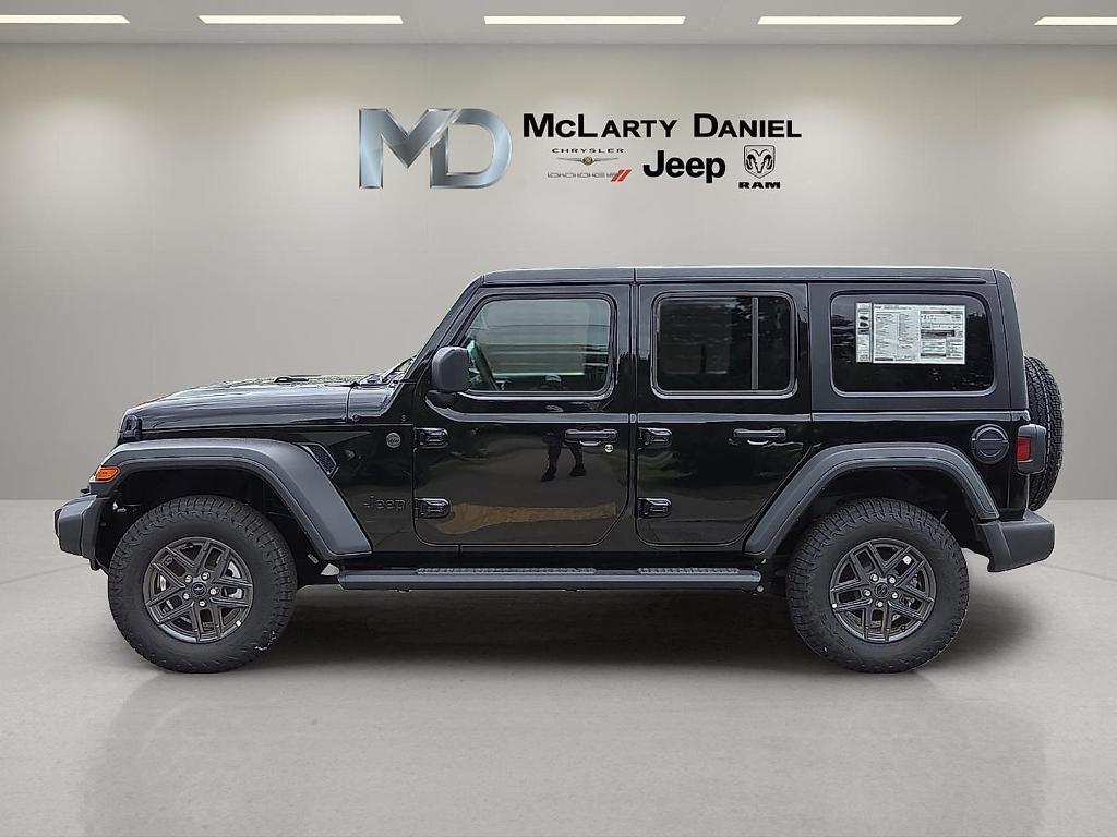 new 2025 Jeep Wrangler car, priced at $40,061