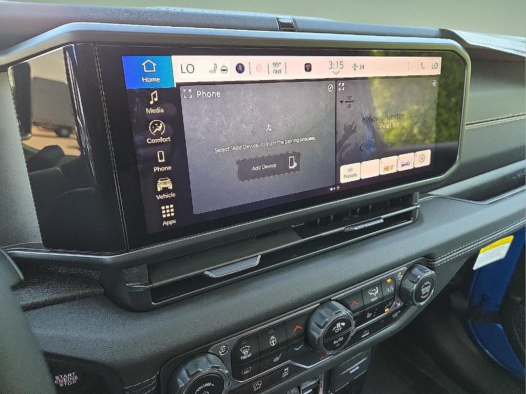 new 2025 Jeep Wrangler car, priced at $46,954