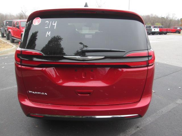 new 2025 Chrysler Pacifica car, priced at $42,661