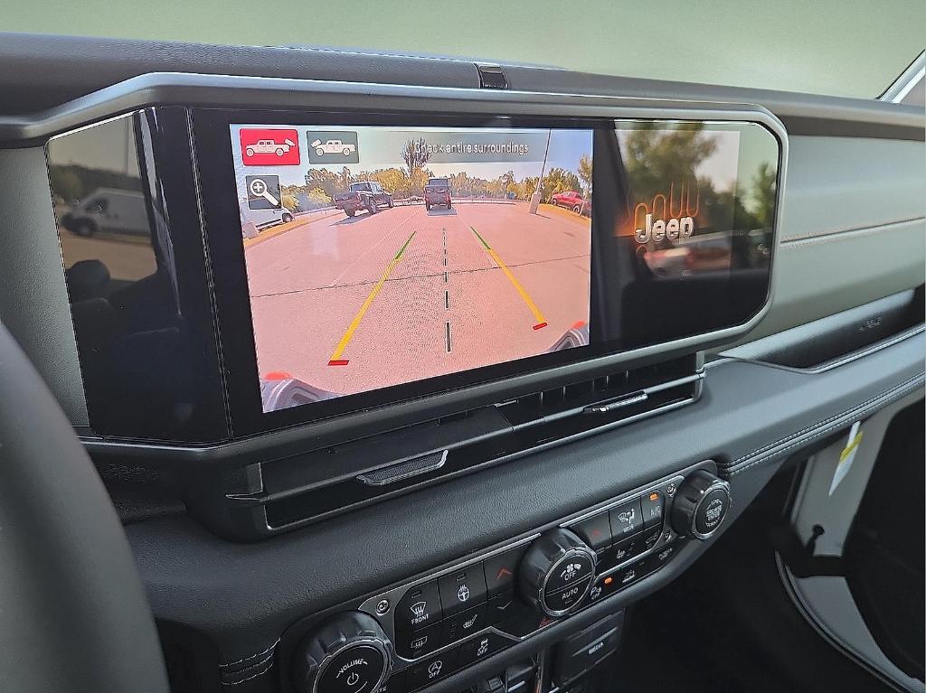 new 2025 Jeep Gladiator car, priced at $52,384