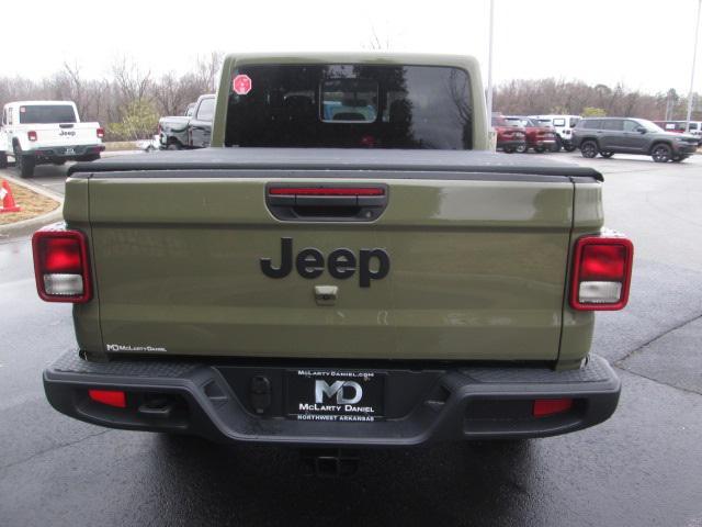 new 2025 Jeep Gladiator car, priced at $45,188