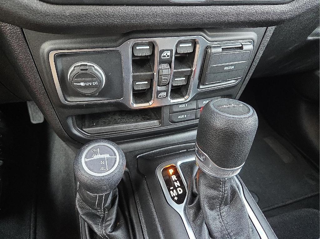 new 2025 Jeep Gladiator car, priced at $37,578