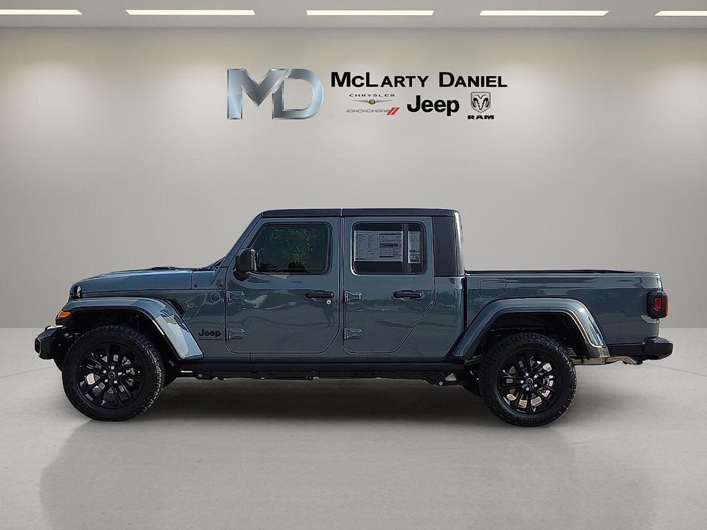 new 2025 Jeep Gladiator car, priced at $37,578