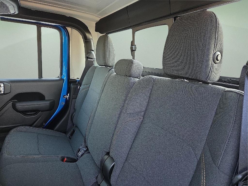 new 2025 Jeep Gladiator car, priced at $36,049