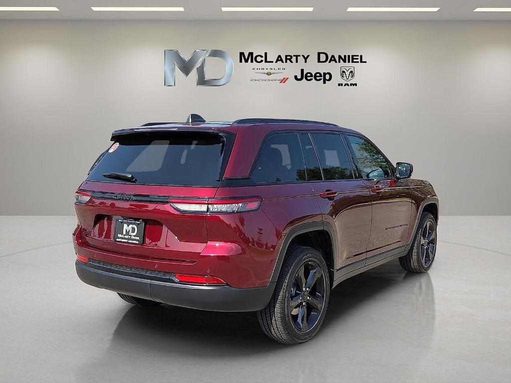 new 2025 Jeep Grand Cherokee car, priced at $42,710